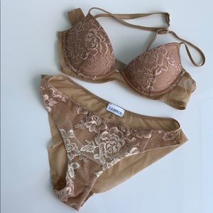 La Perla nude bra 34B 2 and panty size 1 set
